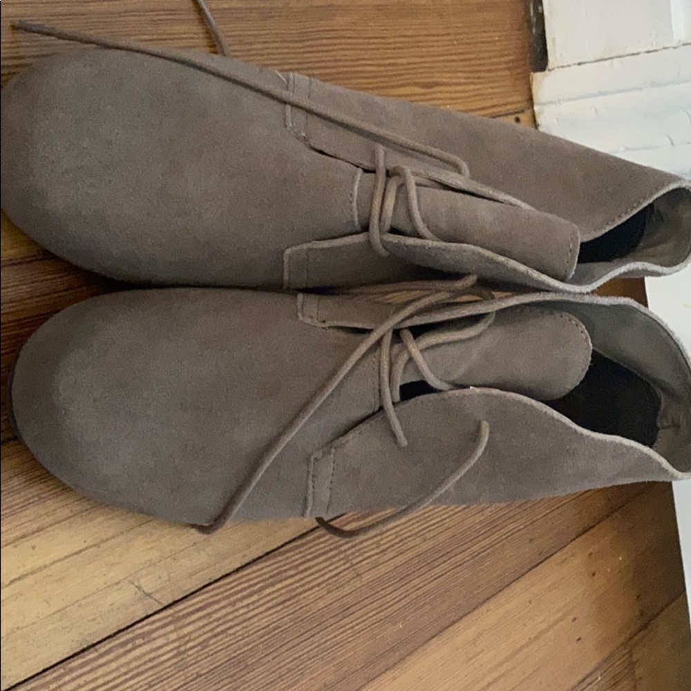 Dolce vita tan shoes